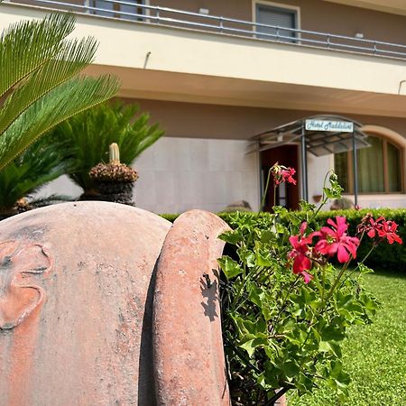 Hotel Maddaloni Tufino Екстериор снимка