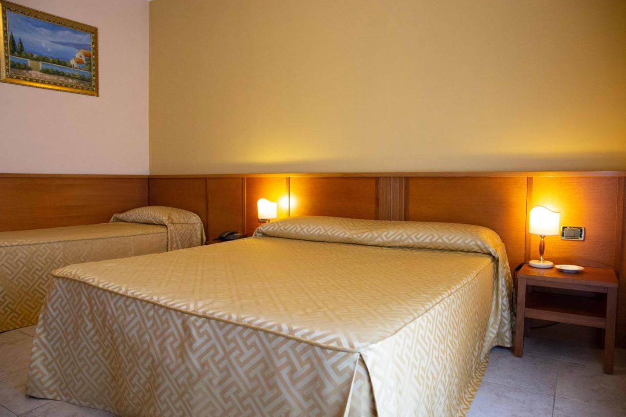 Hotel Maddaloni Tufino Екстериор снимка