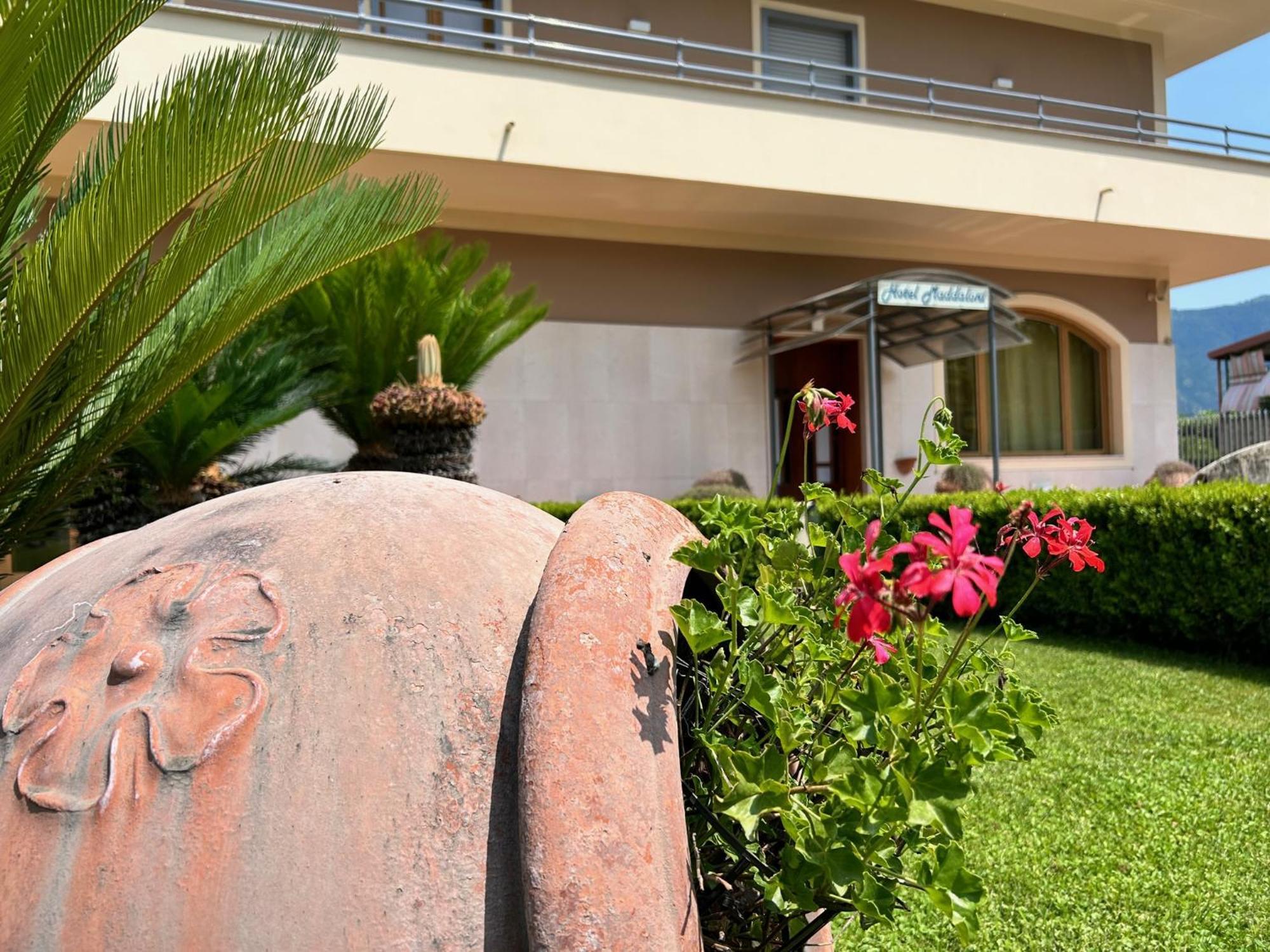 Hotel Maddaloni Tufino Екстериор снимка